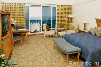 Le Meridien Al Aqah Beach Resort 4
